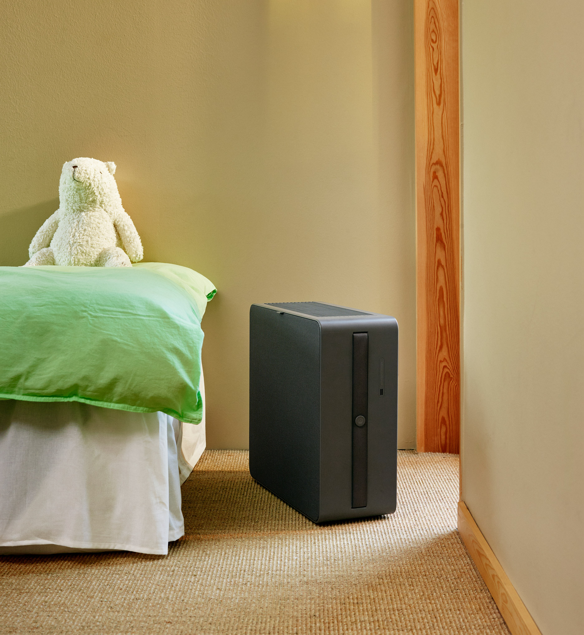 Airthings Renew - Product Photoshoot - Children bedroom 03_WEB 1